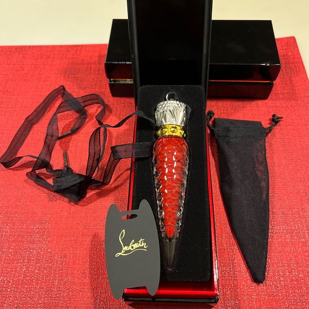 CHRISTIAN LOUBOUTIN AUTHENTIC ROUGE 001L RED LIP LACQUER & SILK CORD NECKLACE